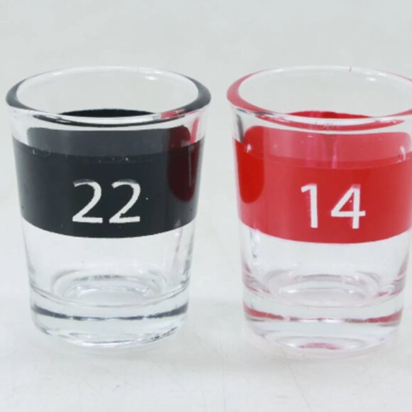 16 Roulette Numbered Red and Black Drinking Shot Glasses - Picture 15 of 15